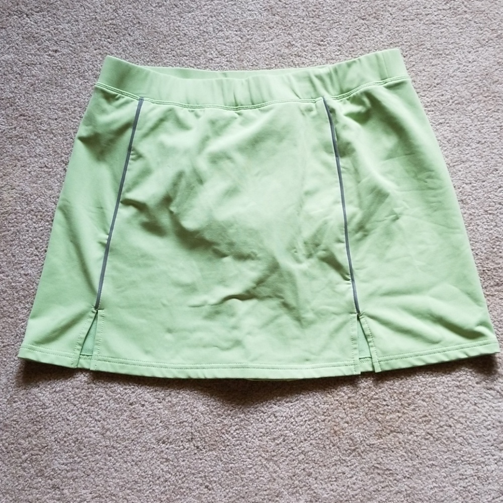 Athleta sport athletic tennis shirt short